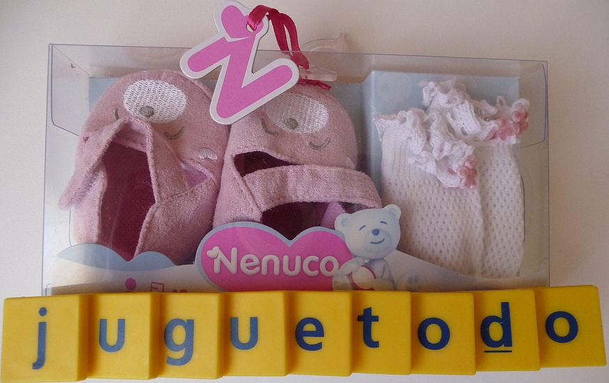 Nenuco - Complementos : Calcetines y zapatitos de paseo (Famosa 4498NB))