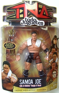 TNA Wrestling - Samoa Joe with X-Division Trophy and Towel Pantalón Negro Marrón (Famosa 4935C)