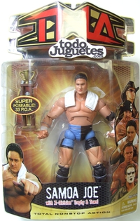 TNA Wrestling - Samoa Joe with X-Division Trophy and Towel Pantalón Azul Negro (Famosa 4935D)